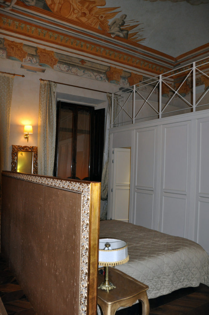 bedroom at the Palazzo Caletti